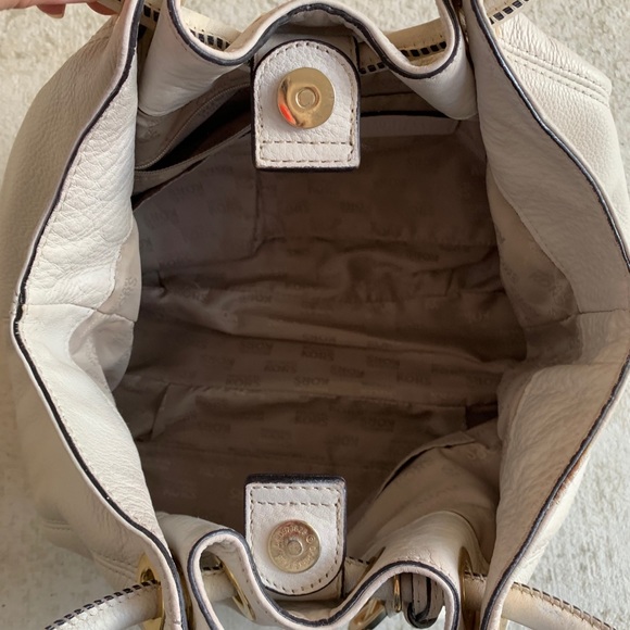 Michael Kors leather shoulder purse - Picture 9 of 16